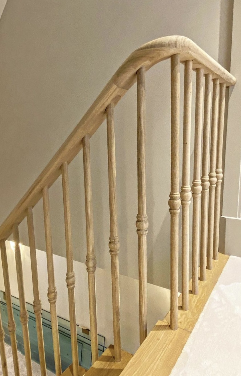 oak knuckle spindles